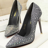 Elegáns női magassarkú cipő és köves hat színben
