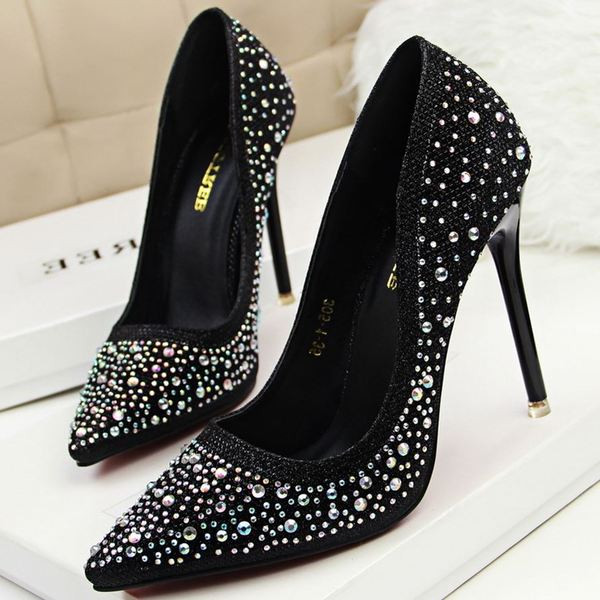 Elegáns női magassarkú cipő és köves hat színben