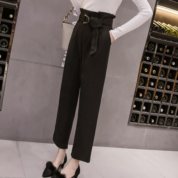 Új modell női nadrág övvel fekete és bézs színben