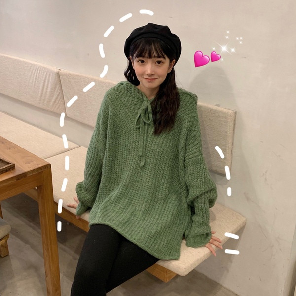 Női alkalmi pulóver két színben kapucnival