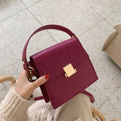 Geanta de dama eleganta cu inchidere metalica si doua manere