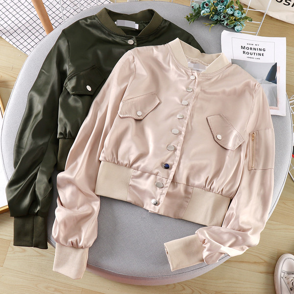 Női alkalmi kabát bézs, zöld és fekete gombokkal