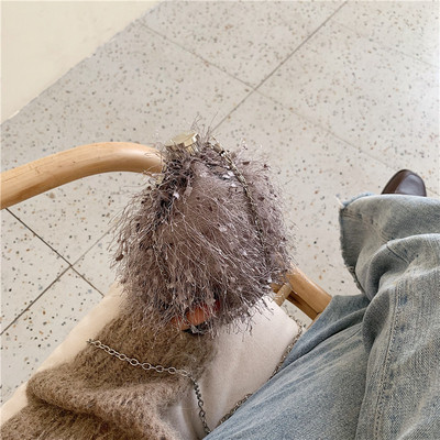 ÚJ modell női táska lánccal négy színben