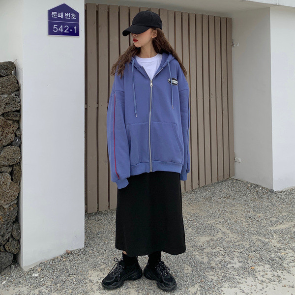 Női mindennapi széles pulóver két színben, rögzítéssel