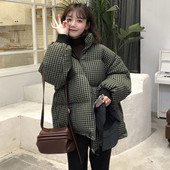 Jachetă de damă în carouri de ultimă oră, în două culori, cu guler înalt