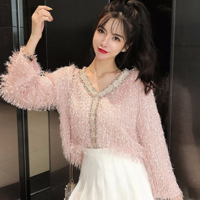 Női pulóver spitz nyakkivágással, rózsaszín és kék rojtokkal