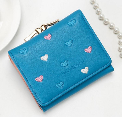 Geanta de dama cu broderie si inchizator metalic