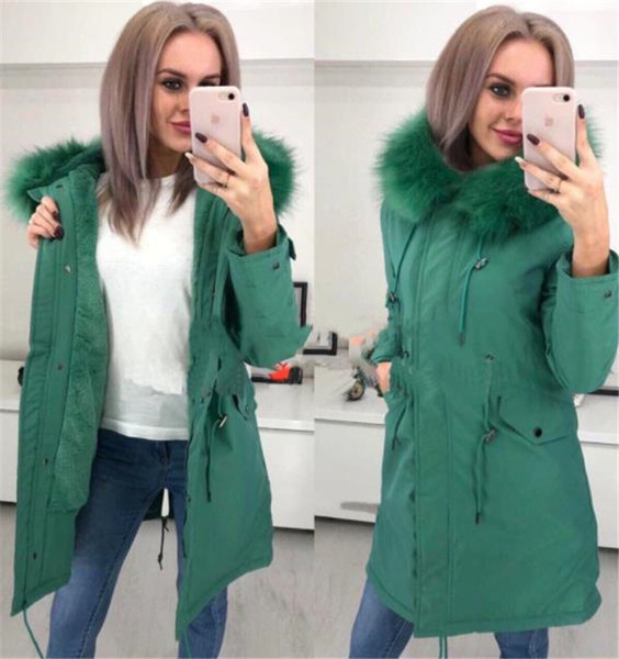 Μοντέρνο γυναικείο μπουφάν με απαλή επένδυση και κουκούλα σε διάφορα χρώματα