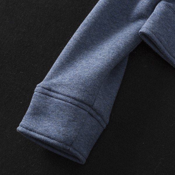 Hanorac modern de damă cu fermoar și guler moale în gri și albastru