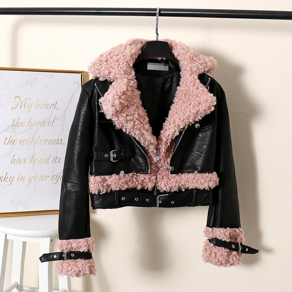 Geacă modernă de piele de damă cu căptușeală moale de culoare neagră