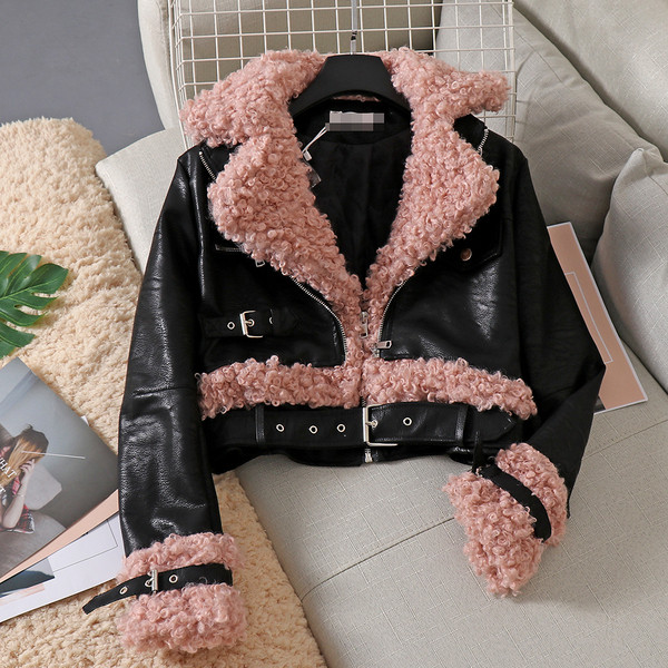 Geacă modernă de piele de damă cu căptușeală moale de culoare neagră