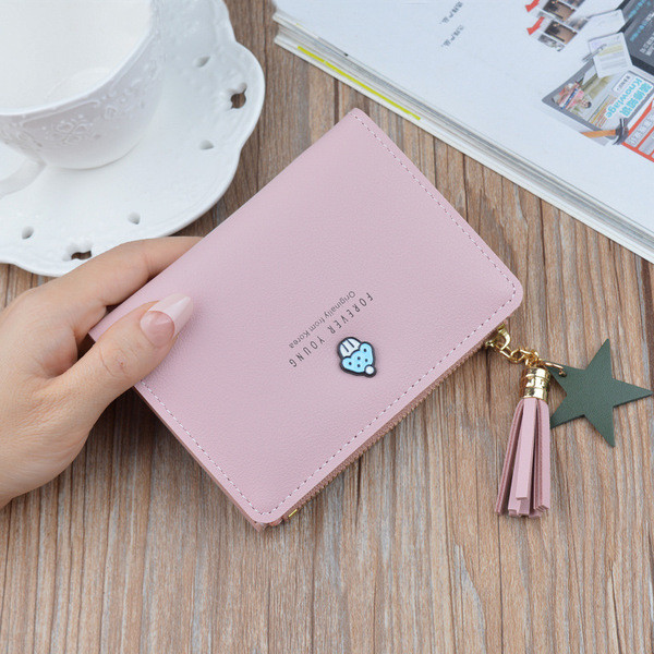 Poșetă de damă cu element metalic și inscripție