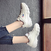 Model NOU de adidasi de dama cu talpa groasa si sireturi in alb si roz