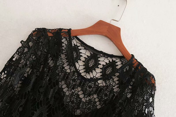 Bluză de damă modernă din dantelă de culoare neagră