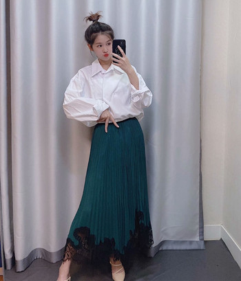 Fusta lunga plisata cu dantela de culoare verde