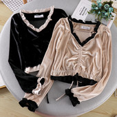 Lezser női blúz nyakkendővel és spitz nyakkivágással, két színben