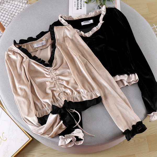 Lezser női blúz nyakkendővel és spitz nyakkivágással, két színben