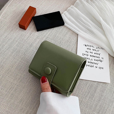 Poșetă de damă modernă cu lanț metalic