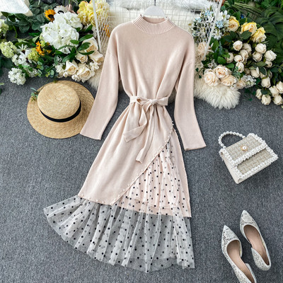 Női ruha tüll és hosszú ujjú több színben