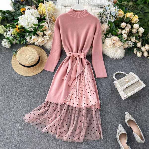 Női ruha tüll és hosszú ujjú több színben