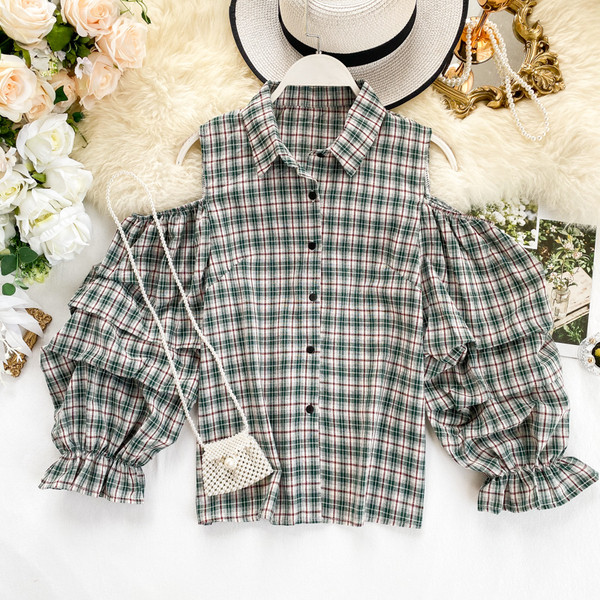 Γυναικείο καρό πουκάμισο με γυμνούς ώμους σε διάφορα χρώματα και κλασικό γιακά