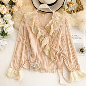 Модерна дамска риза с шпиц деколте и дантела в два цвята