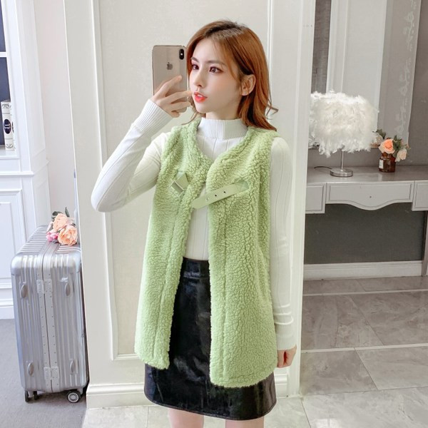 Vestă modernă de damă în alb, roz și verde