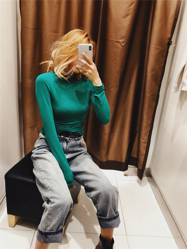 Női széles farmer világos színben, magas derékkal