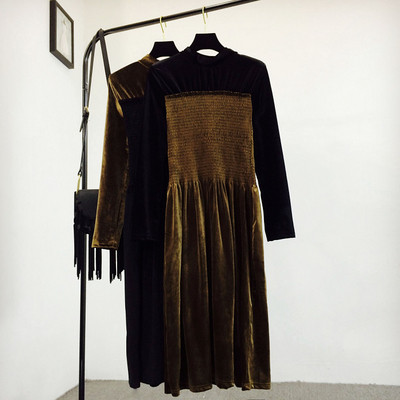 Γυναικείο χειμερινό βελούδινο φόρεμα με μακρί μανίκι