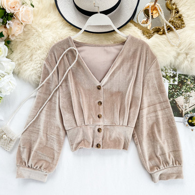 Γυναικείο πουκάμισο με V-λαιμόκοψη και κουμπιά