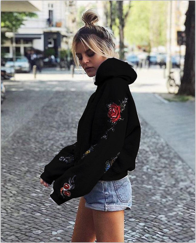 Hanorac de dama cu gluga si broderie in gri, negru, galben si albastru