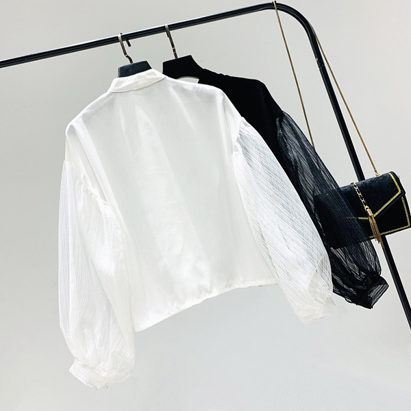 Cămașă de damă cu mâneci largi în alb-negru