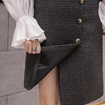 Μοντέρνα γυναικεία ασύμμετρη φούστα με κουμπιά σε γκρι και μπεζ χρώμα