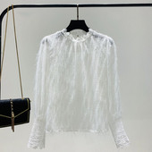 Γυναικεία μπλούζα με στρογγυλό ντεκολτέ σε μαύρο και άσπρο χρώμα