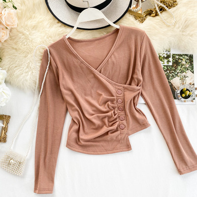 Γυναικεία μπλούζα με λαιμόκοψη και κουμπιά σε διάφορα χρώματα