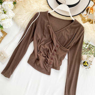 Γυναικεία μπλούζα με λαιμόκοψη και κουμπιά σε διάφορα χρώματα