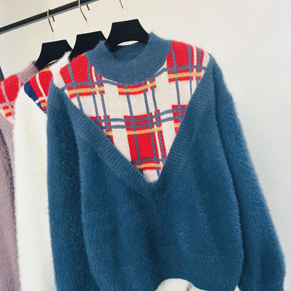 Pulover de dama modern cu decolteu rotund in alb si albastru