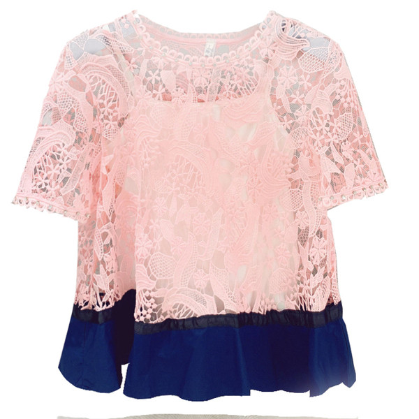 Κομψή γυναικεία μπλούζα από δαντέλα με κοντό μανίκι σε ροζ χρώμα