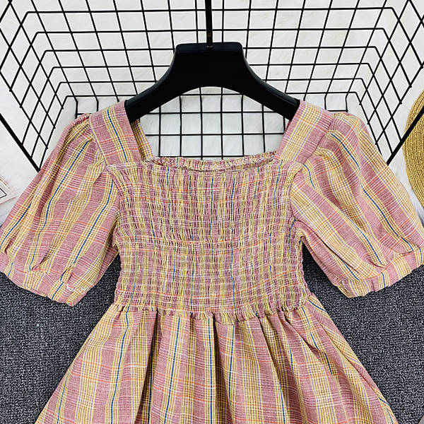 Γυναικεία σύγχρονηκαρό μπλούζα με κοντό μανίκι