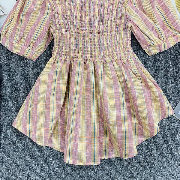 Γυναικεία σύγχρονηκαρό μπλούζα με κοντό μανίκι