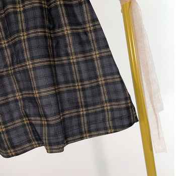 Fusta scurta in carouri cu talie inalta - model croiat