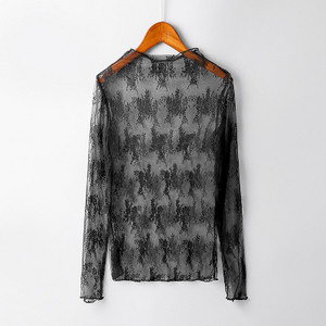 Γυναικεία δαντελένια μπλούζα με μακρύ μανίκι σε μπεζ, μαύρο, καφέ, γκρι και λευκό χρώμα