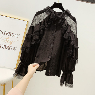 Cămașă de damă cu dantelă și nasturi în alb și negru