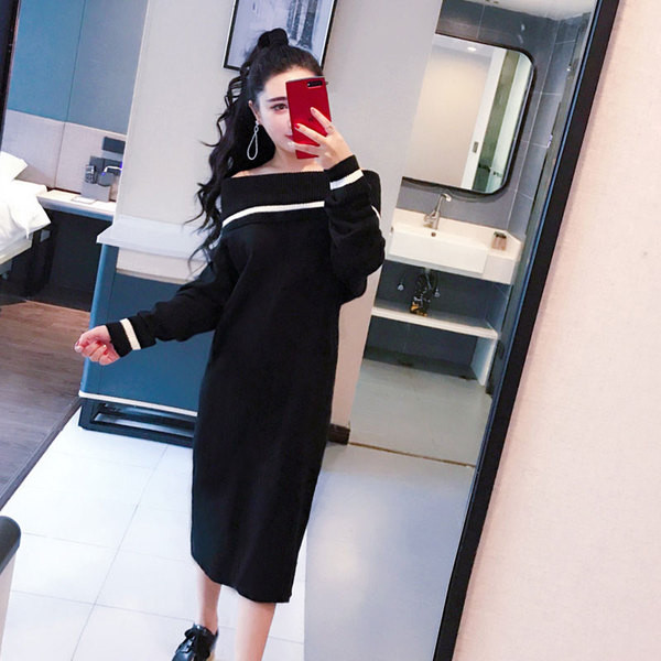 Rochie de damă, lejeră, lungă de iarnă, cu umerii goi, în negru