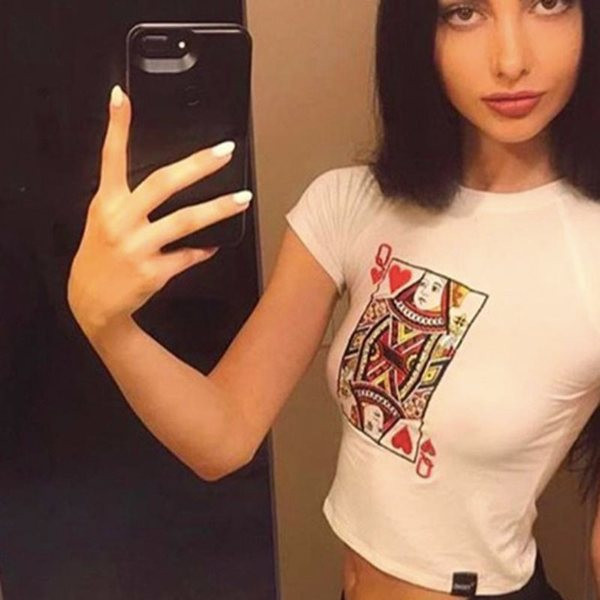 Μοντέρνο γυναικείο T-shirt σε λευκό χρώμα με κέντημα