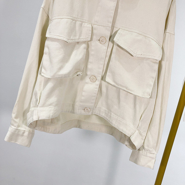 Jacheta de dama scurta primavara-toamna de culoare alba