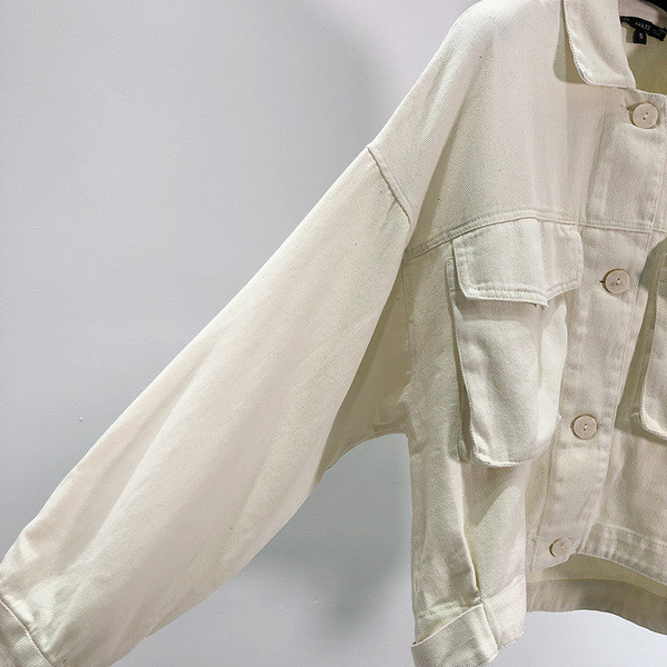 Jacheta de dama scurta primavara-toamna de culoare alba