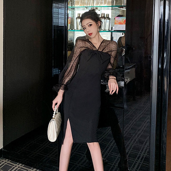 Rochie elegantă de damă în negru, cu panglică și tul