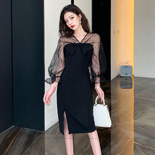 Rochie elegantă de damă în negru, cu panglică și tul