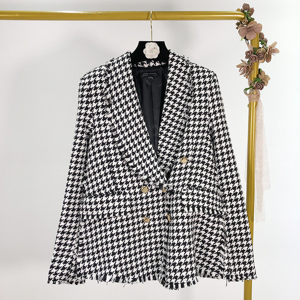 Sacou lung, lat, în carouri, cu nasturi